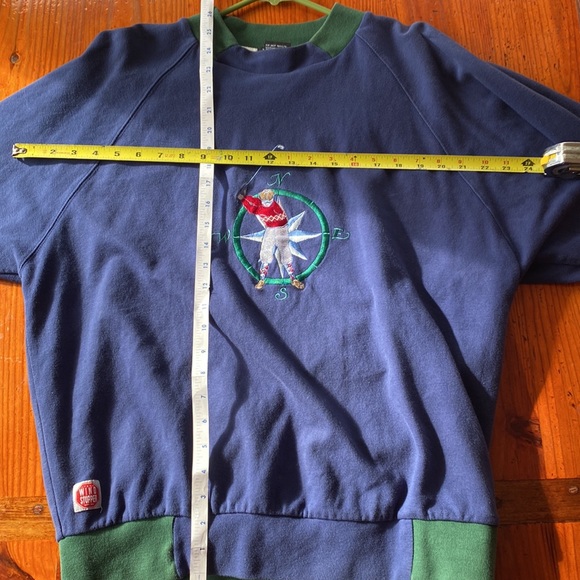 Vintage Embroidered Crewneck Sweatshirt (Great Condition!) - Picture 2 of 9